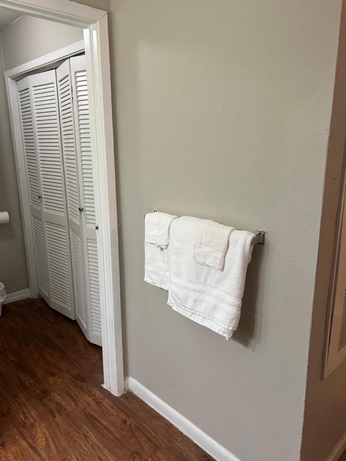 Lovely 1-Bedroom Townhome With Nice Amenities Houston Exterior photo